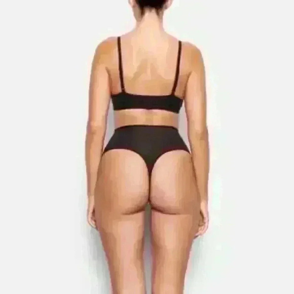 Skims FITS EVERYBODY HIGH WAISTED THONG SIZE XXS - Picture 7 of 9